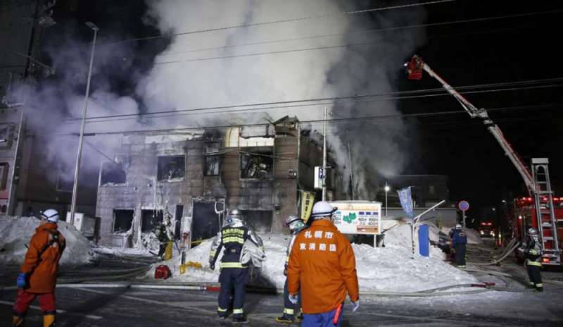 Sapporo, brucia una casa per senzatetto: 11 morti