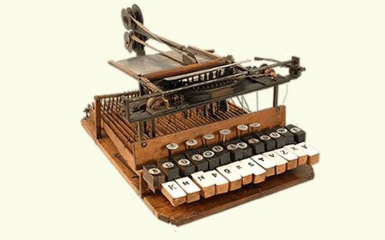 Accadde oggi: nel 1868 viene brevettata la Typewriting machine (VIDEO)
