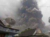 Indonesia: erutta ancora il vulcano Semeru, sale il numero delle vittime