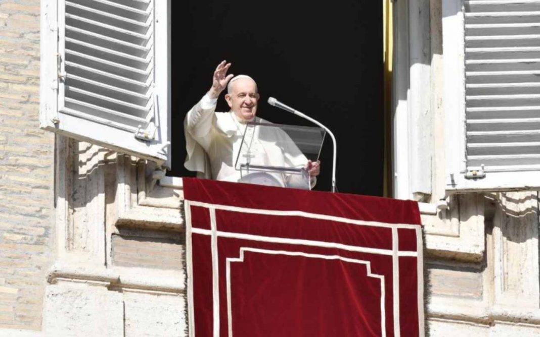 Papa Francesco Angelus Ucraina