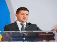 Zelensky: “I militari e i comandanti russi devono essere processati per crimini di guerra”