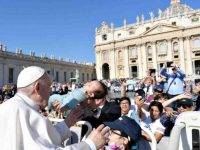 Udienza, Papa: “La temperanza fa gustare meglio i beni della vita”