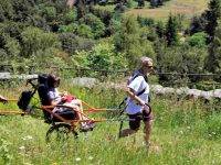 Scalata inclusiva sulle Alpi Apuane. In vetta con una carrozzina da trekking