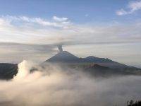 Indonesia: centinaia di persone evacuate a Giava dopo l’eruzione del vulcano