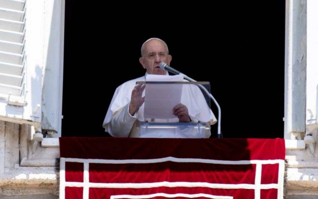 Papa Francesco Cutro