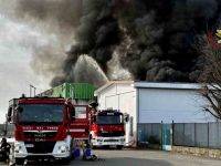 Enorme incendio in un’azienda chimica di Novara: in salvo gli operai