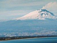 Etna: nuova attività stromboliana al cratere Voragine