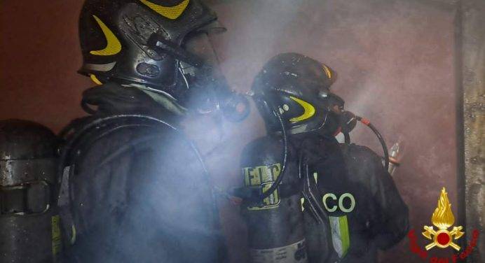 Incendio a Bologna: morti madre e tre figli piccoli