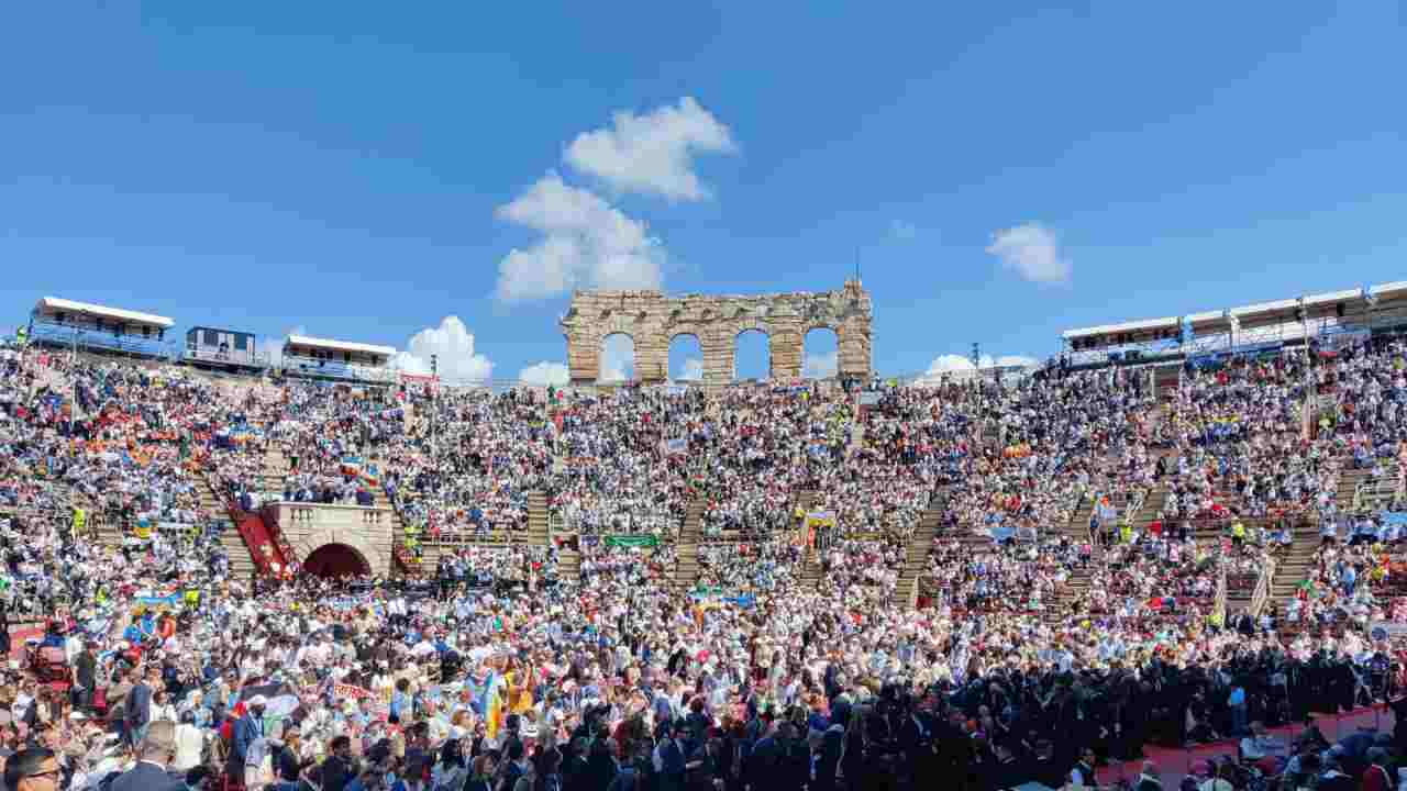 Il Papa all’Arena di Verona per l’incontro su giustizia e pace