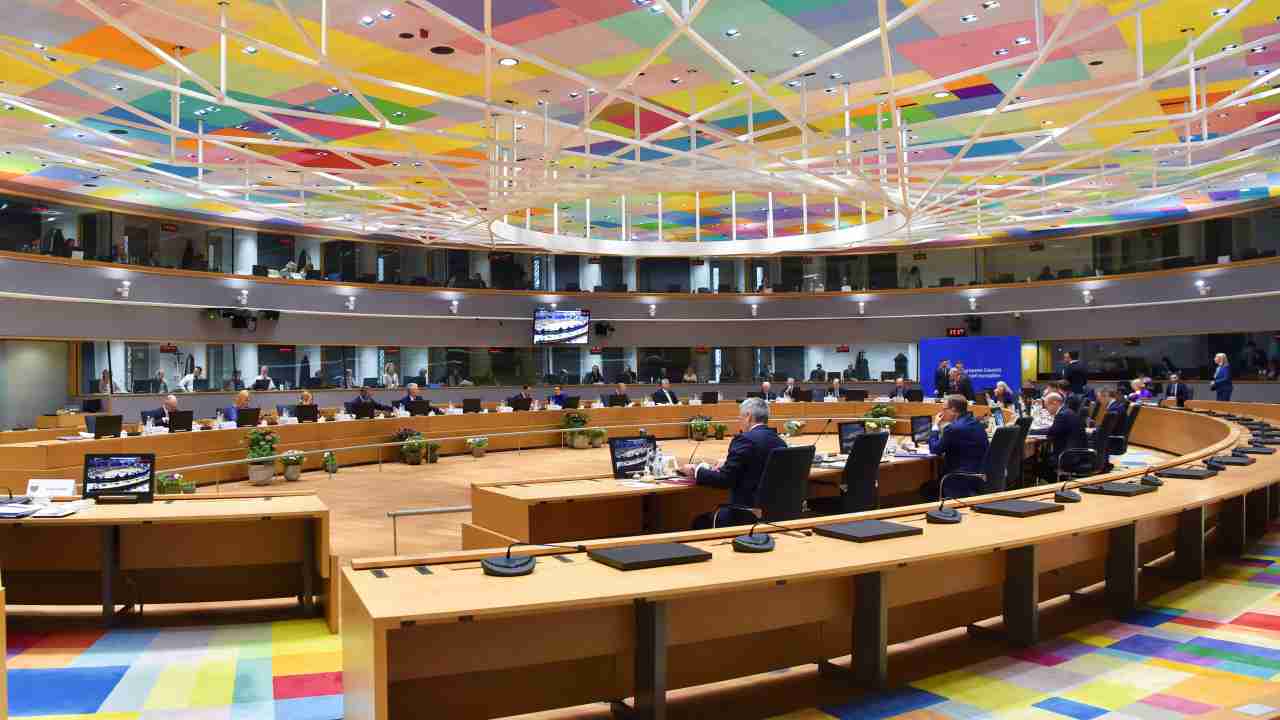 UE: ok alla legge per l’industria Net-Zero, si astiene il Belgio