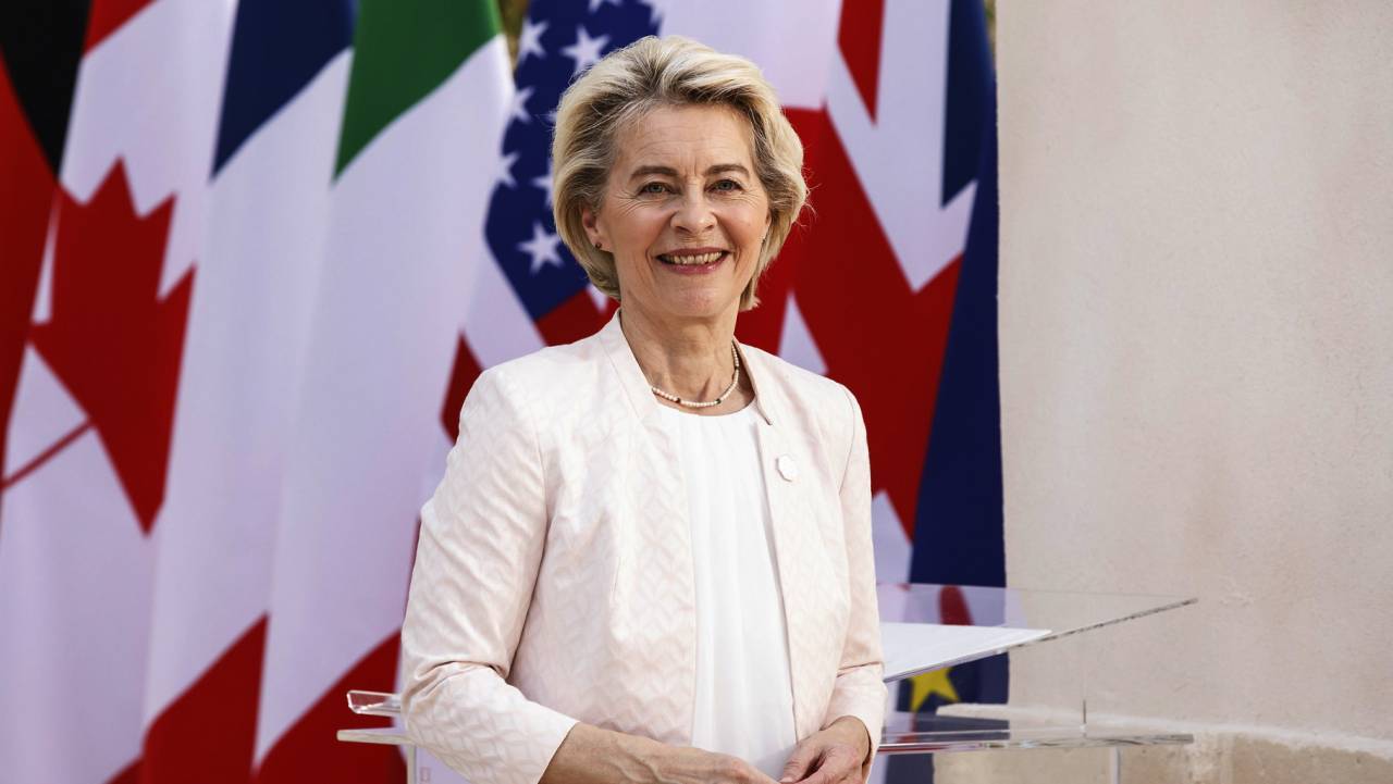 Von der Leyen: “È positivo che il G7 affronti il tema chiave della migrazione”