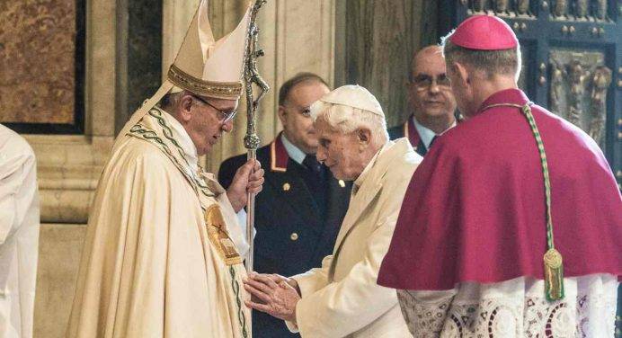 Papa Francesco ricorda Benedetto XVI