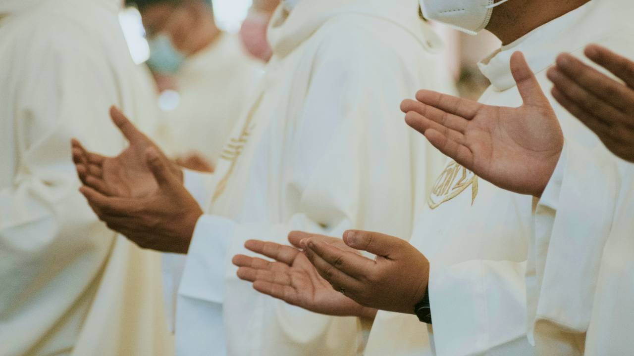Il Papa al clero: “Tanti sacerdoti sono troppo soli”