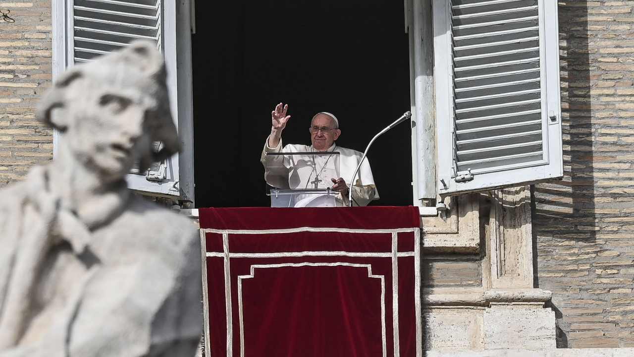 Papa Angelus anziani