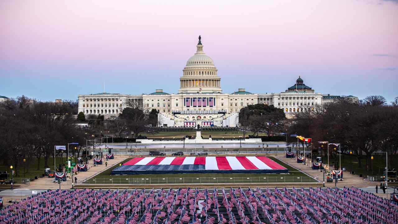 Usa 2024, la corsa riparte: Trump-Harris sfida incerta