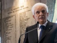 Bologna, polvere sulla memoria