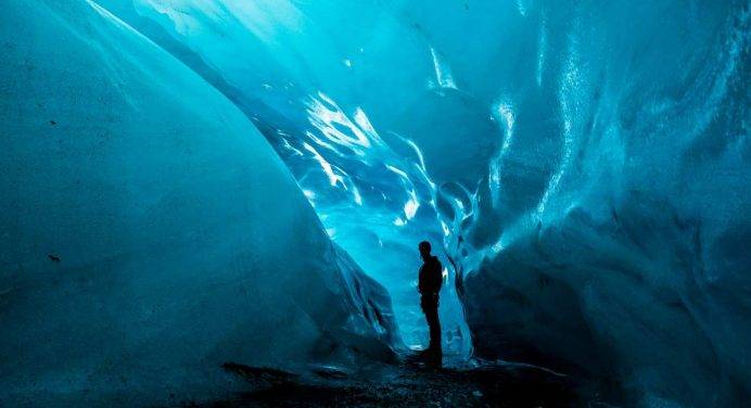 Islanda: caverna di ghiaccio crolla su un gruppo di turisti