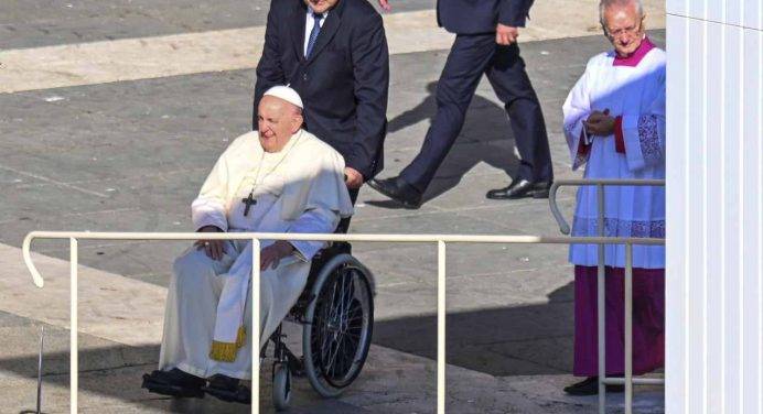 Messa di apertura del Sinodo, Papa: “La Chiesa ha bisogno di luoghi pacifici”