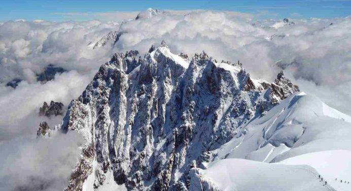 Soccorsi difficili per i due alpinisti bloccati sul Dente del Gigante