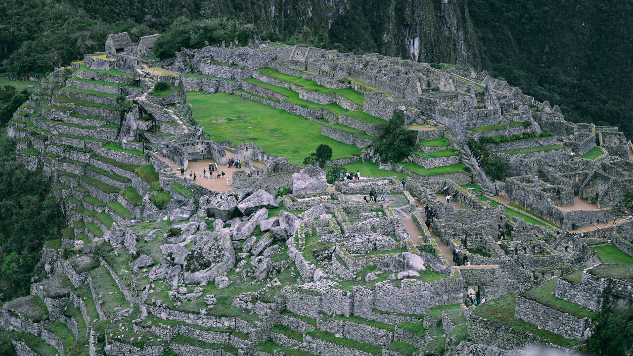 Perù: precipita bus per Machu Picchu, feriti 6 italiani