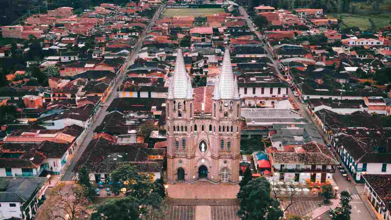 Scontri in Colombia: l’appello dei vescovi per la pace