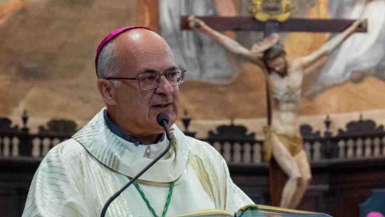 Fedrigoni, 195 lavoratori a rischio. Mons. Massara: “Trovare strada di speranza”